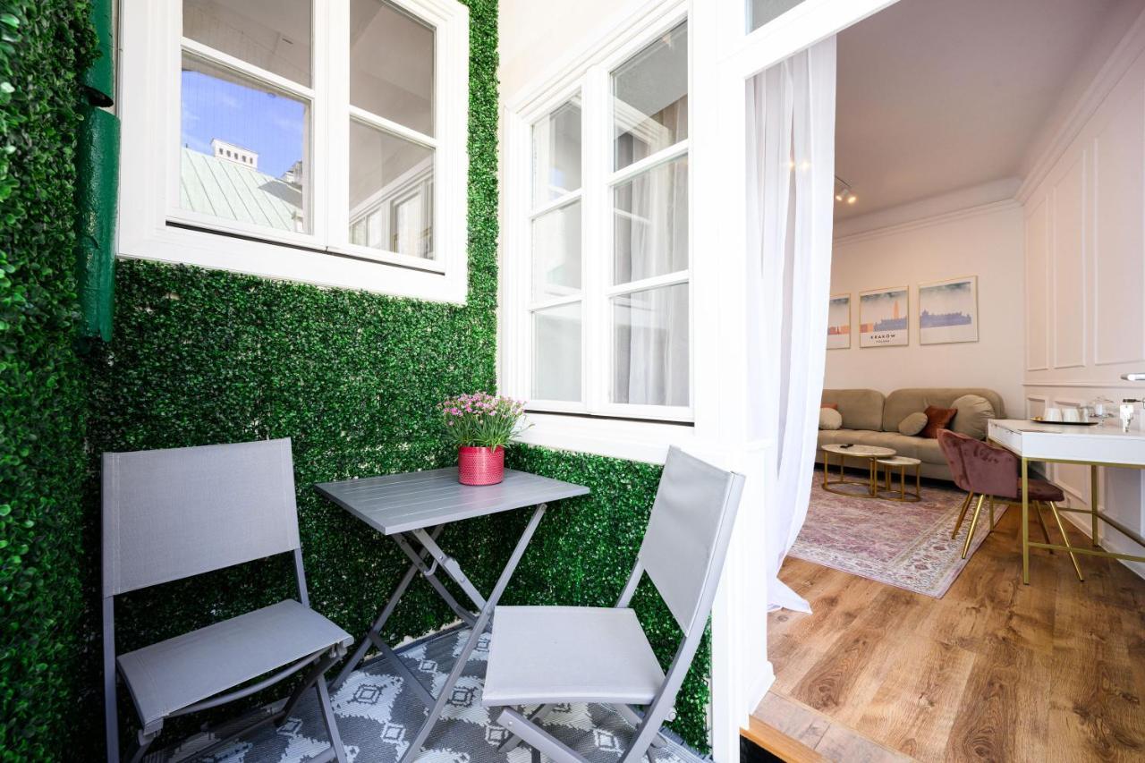 Wislna Main Square Apartments คราคูฟ ภายนอก รูปภาพ
